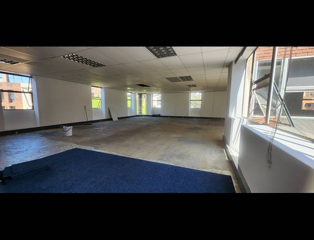 2,822M² OFFICE TO LET IN PARKTOWN